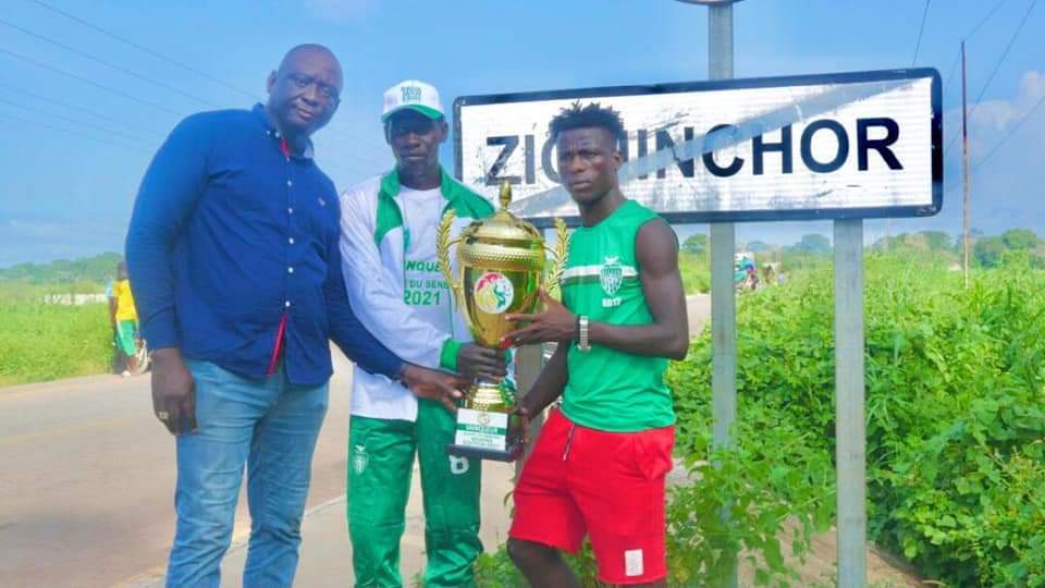 Sports: L’athlète  Bouly Dabo a marché 111 kms pour féliciter le Champion du Sénégal